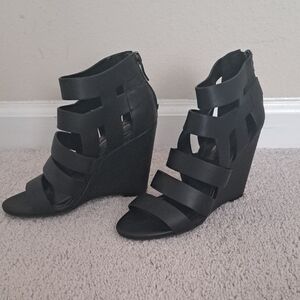 BCBGeneration Black Wedge Sandals Size 4M
